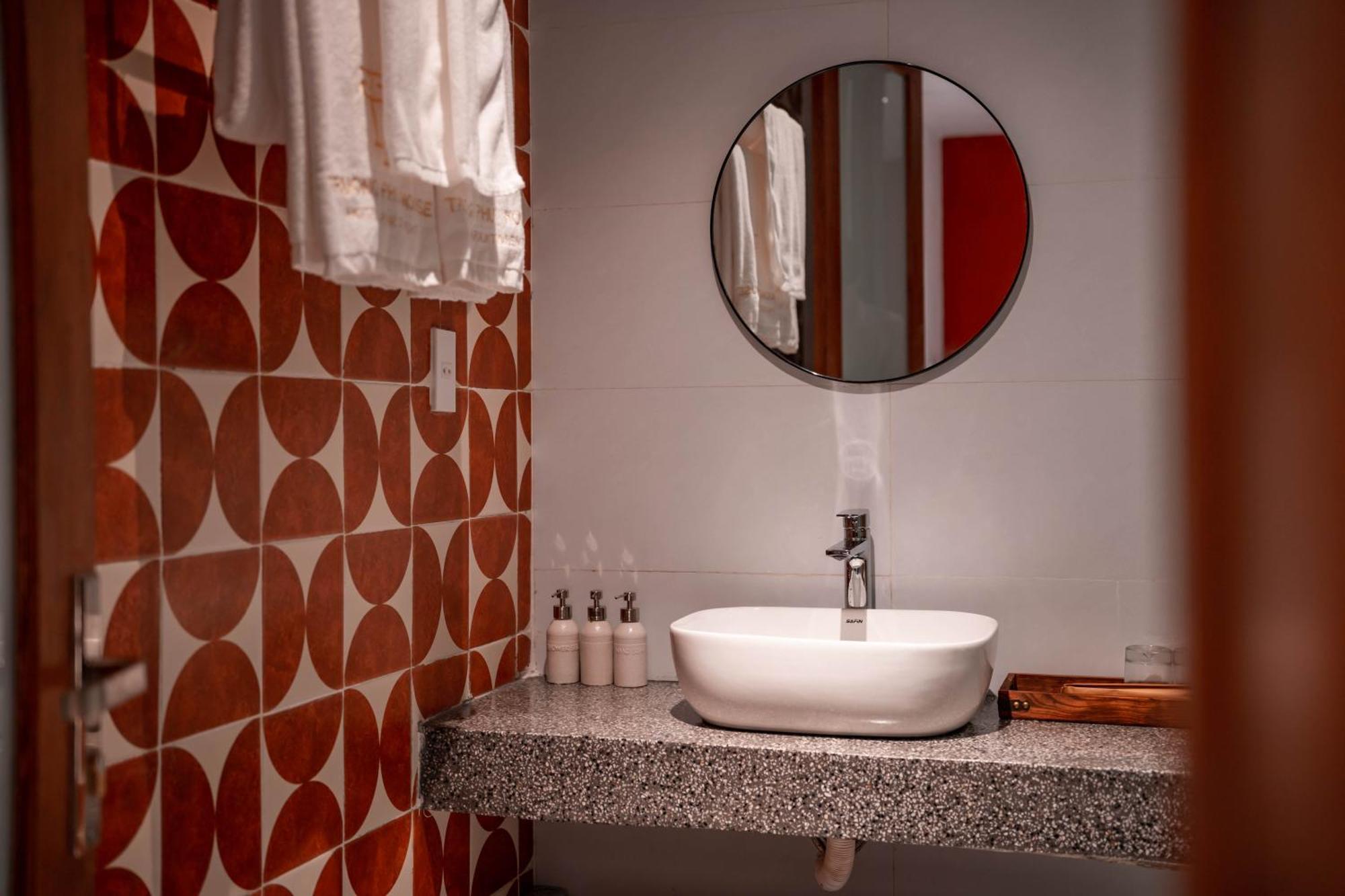Truong Phu House - Hotel & Apartment Hue Esterno foto